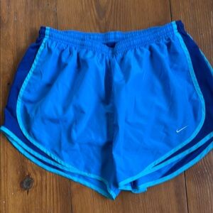 Nike athletic shorts large